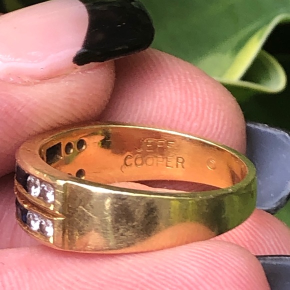 Vintage Jeff Cooper Natural Diamond & Sapphire Men’s 18K Gold Wedding Band - Picture 8 of 10